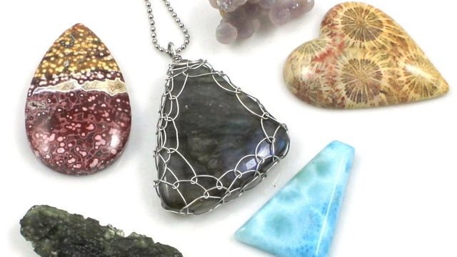 Šperky a kameny jinak: Přírodní krása v moderním pojetí