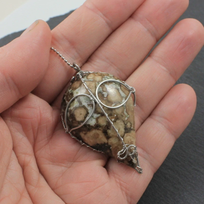 Přívěsek pro muže ptačí s bludovitem