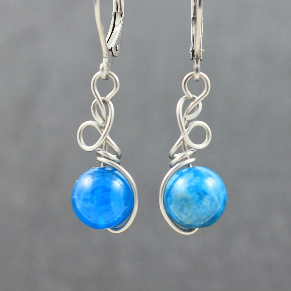 Apatit – model náušnic Zrození