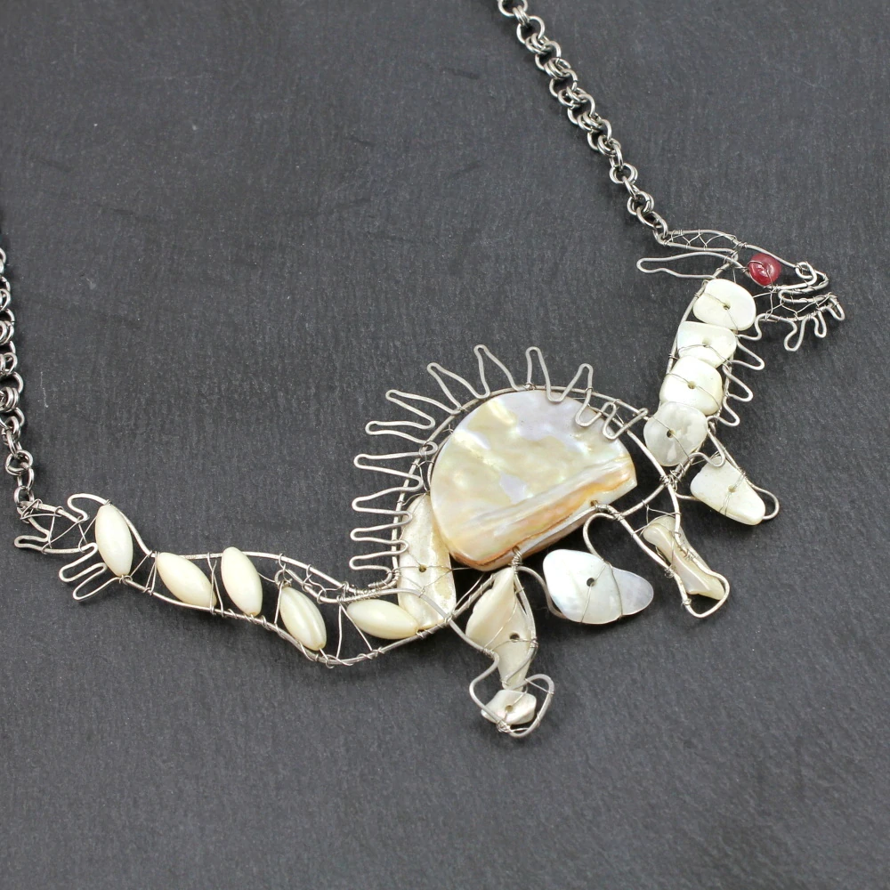 Náhrdelník Šťastný drak s rubínem