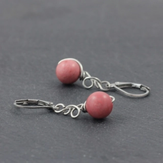 Rodonit – model náušnic Zrození